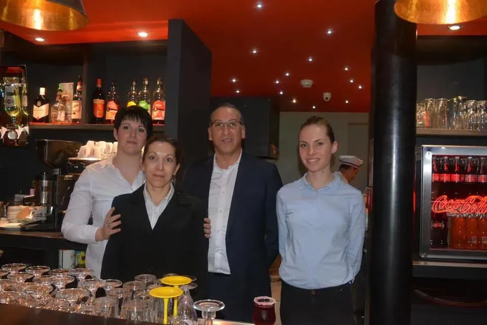 l equipe du restaurant la scala